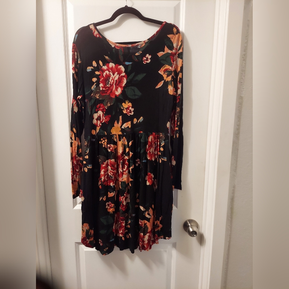Floral Long Sleeve Dress - Black and Red And Orange XL - Picture 4 of 7